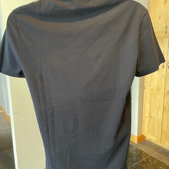 Small Versace t shirt - Picture 9 of 9